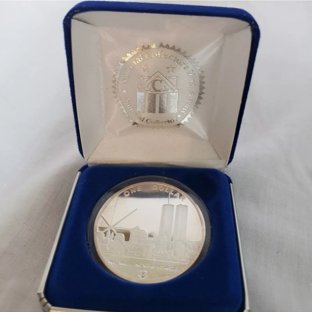2004 US Freedom Tower WTC World Trade Center NY Proof Silver Dollar Coin in box